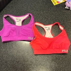 Women’s sports bras
